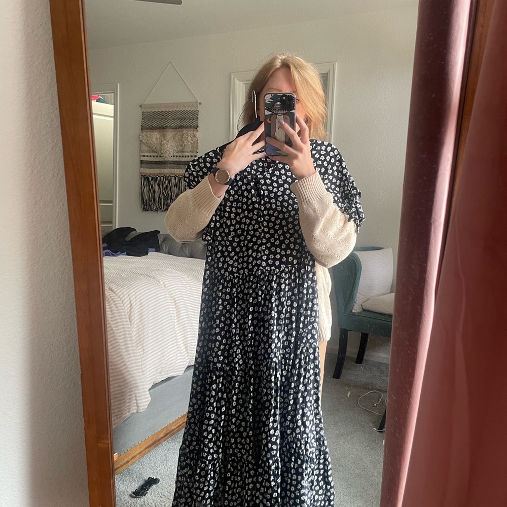 Madewell Black And White Floral Midi Dress View 4